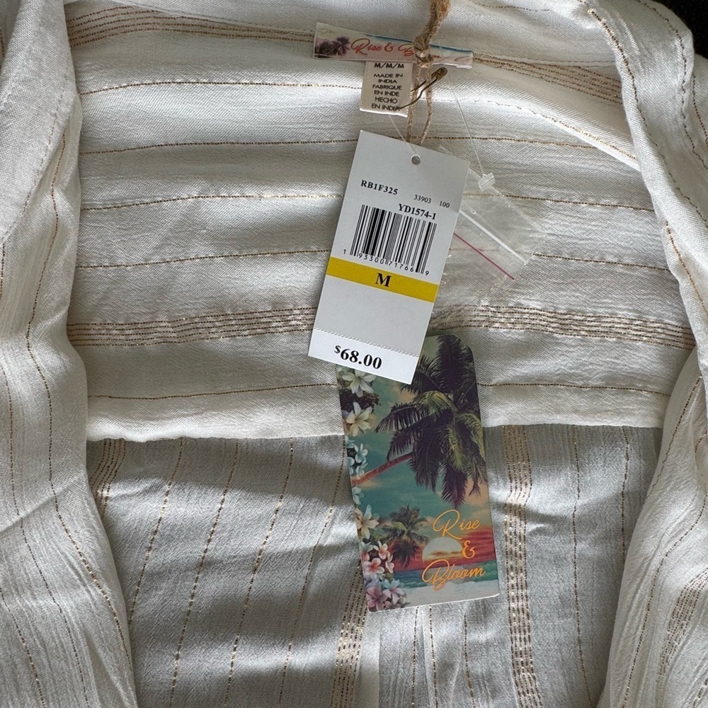 Rise & Bloom Blouse Size M - Picture 2 of 4